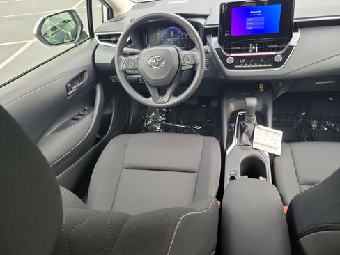 New 2026 Toyota Corolla LE FWD image 17