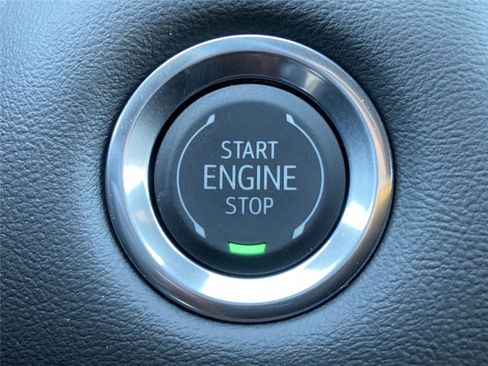 New 2026 GMC Canyon Elevation w/ Convenience Package image 28