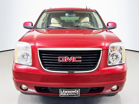 Used 2014 GMC Yukon XL SLT RWD image 2