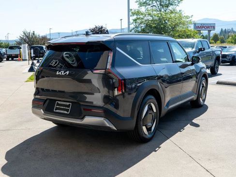 Certified 2024 Kia EV9 Wind AWD/4WD image 7