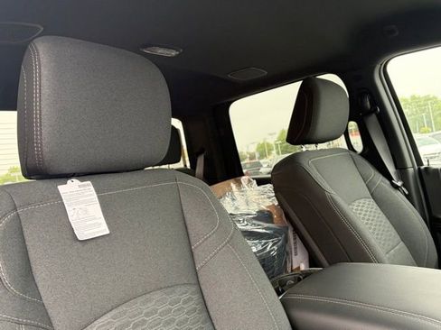 New 2026 RAM 2500 Big Horn AWD/4WD image 29
