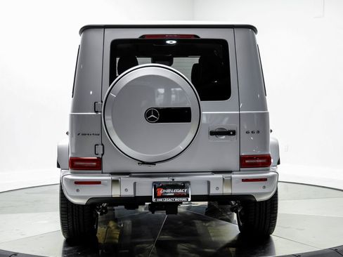 Used 2025 Mercedes-Benz G 63 AMG 4MATIC image 11