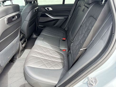 Used 2025 BMW X5 xDrive40i w/ M Sport Package image 15