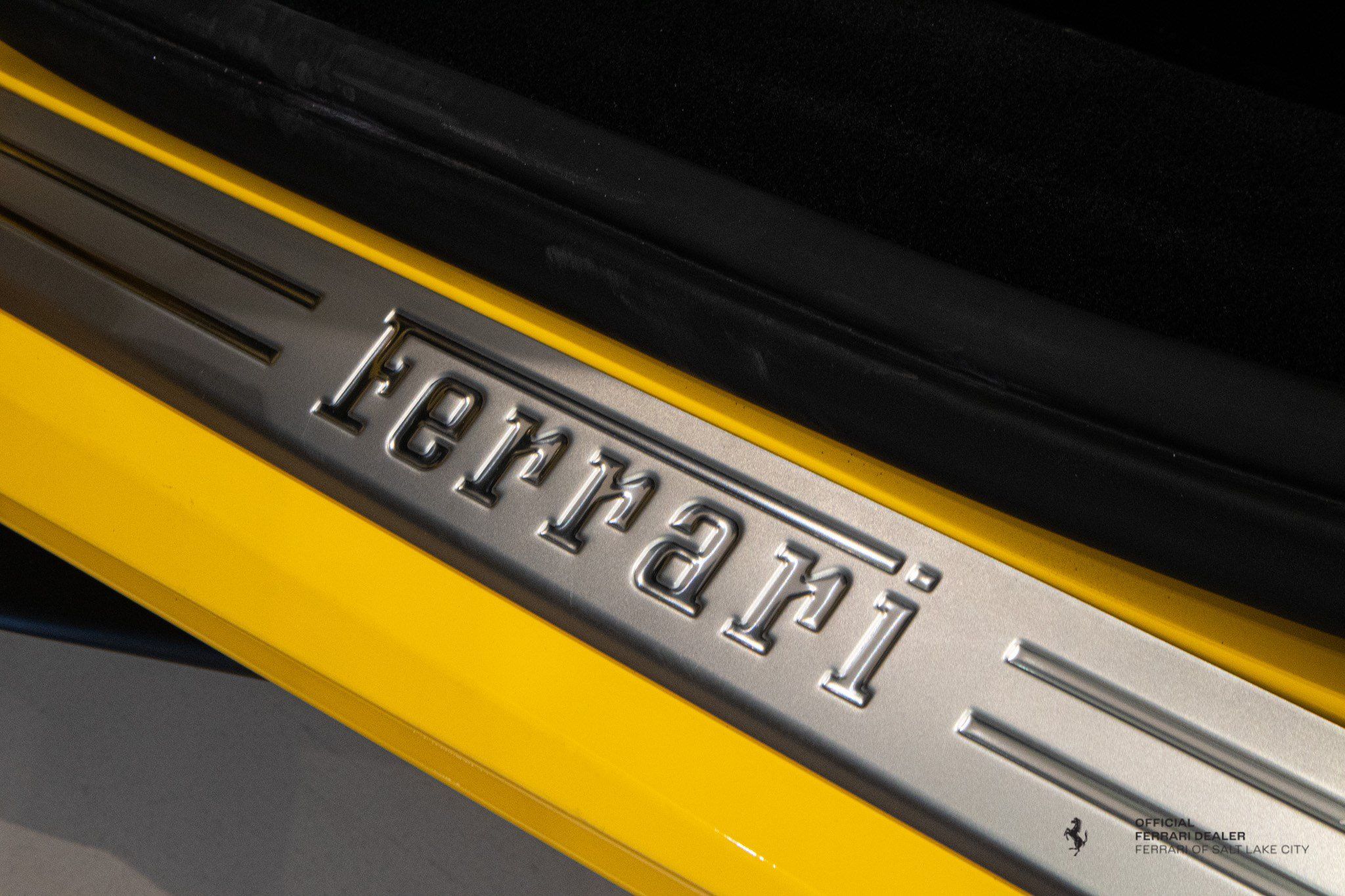 Used 2021 Ferrari F8 Tributo RWD image 13