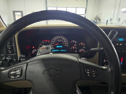 Used 2005 Chevrolet Silverado 2500 LS w/ Heavy-Duty Power Package image 14