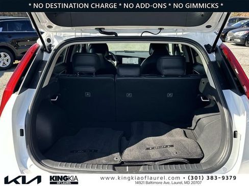Used 2023 Kia Niro EX w/ EX Cold Weather Package image 18