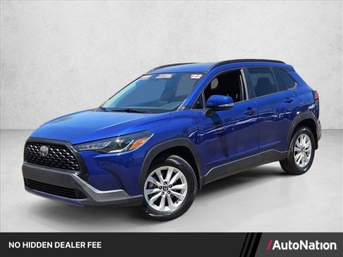 Used 2022 Toyota Corolla Cross LE FWD image 1