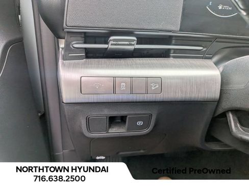 Certified 2024 Hyundai Kona SEL w/ Convenience Package AWD/4WD image 31