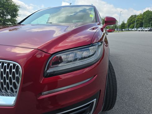 Used 2019 Lincoln Nautilus Reserve FWD image 32