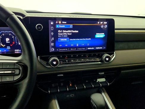 Used 2025 Chevrolet Colorado ZR2 w/ Technology Package image 18