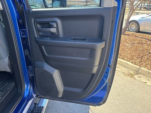 Used 2019 RAM 1500 Express image 19