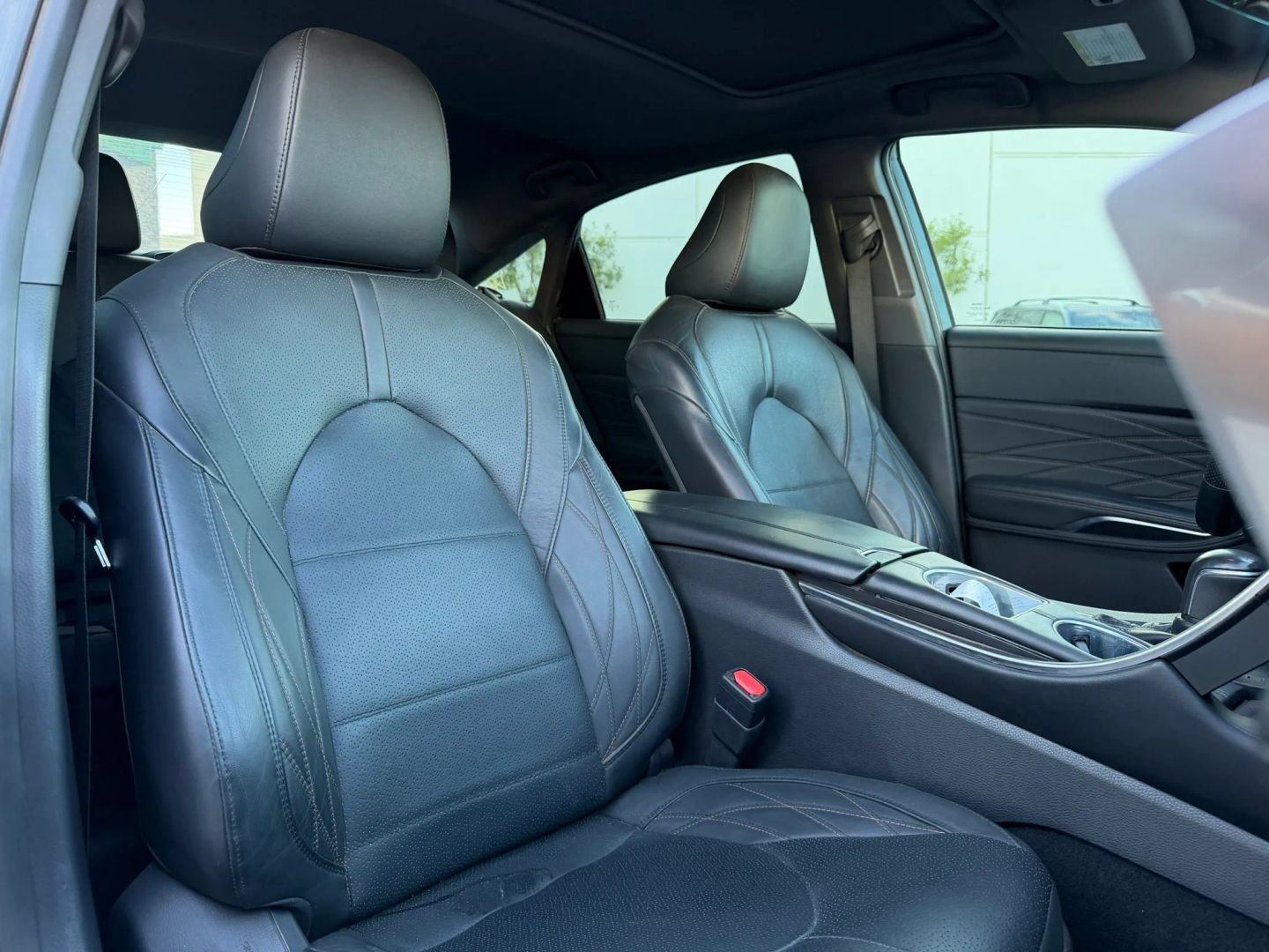 Used 2021 Toyota Avalon Limited w/ Advanced Safety Package FWD image 14