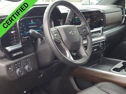 Certified 2024 Chevrolet Silverado 2500 High Country w/ High Country Premium Package AWD/4WD image 10