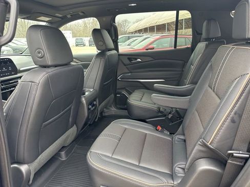 New 2026 Chevrolet Traverse High Country w/ LPO, Floor Liner Package image 12