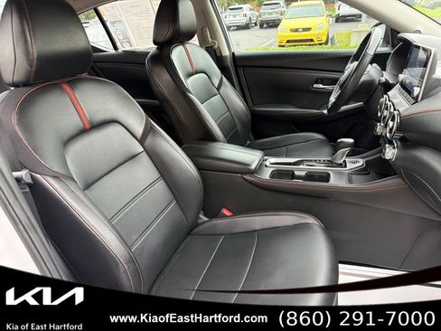 Used 2023 Nissan Sentra SR w/ SR Premium Package FWD image 11
