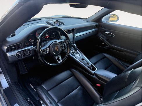 Used 2017 Porsche 911 Carrera S RWD image 10