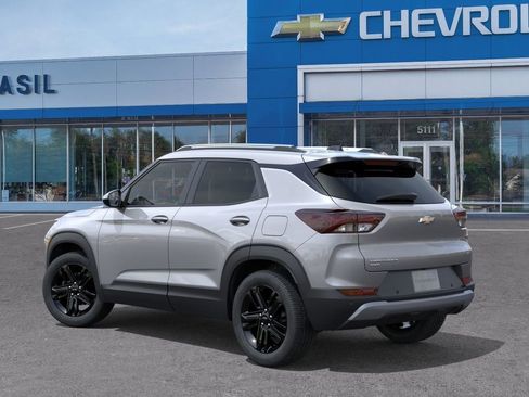 New 2026 Chevrolet TrailBlazer LT w/ Convenience Package AWD/4WD image 3