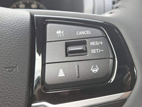 New 2026 Honda Odyssey Touring image 9