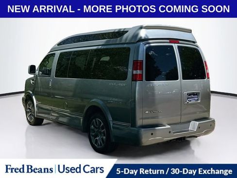 Used 2022 Chevrolet Express 2500 w/ Enhanced Convenience Package RWD image 6