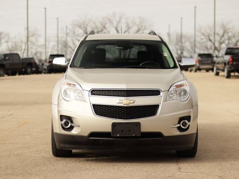 Used 2015 Chevrolet Equinox LT w/ Chrome Appearance Package image 2