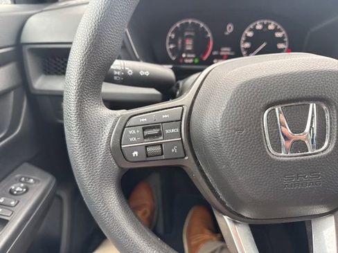 Used 2025 Honda CR-V LX image 24