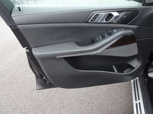 Used 2020 BMW X5 xDrive40i w/ Premium Package image 13