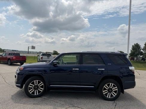 Used 2023 Toyota 4Runner Limited AWD/4WD image 6