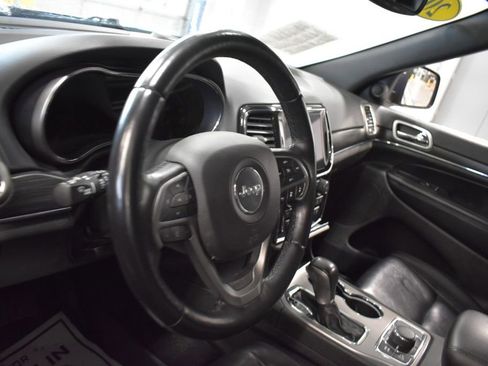 Used 2022 Jeep Grand Cherokee Limited w/ Technology Group image 11