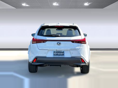 New 2026 Lexus UX 300h FWD image 10