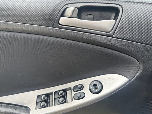 Used 2016 Hyundai Accent SE image 21