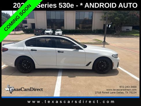 Used 2021 BMW 530e w/ Parking Assistance Package RWD image 3
