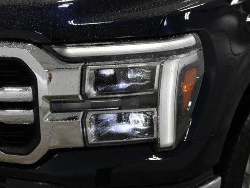 Used 2025 Ford F150 Lariat w/ Equipment Group 501A Mid AWD/4WD image 13