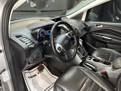 Used 2017 Ford C-MAX Energi SE w/ Equipment Group 402A FWD image 10
