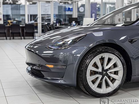 Used 2023 Tesla Model 3 Standard Range RWD image 5