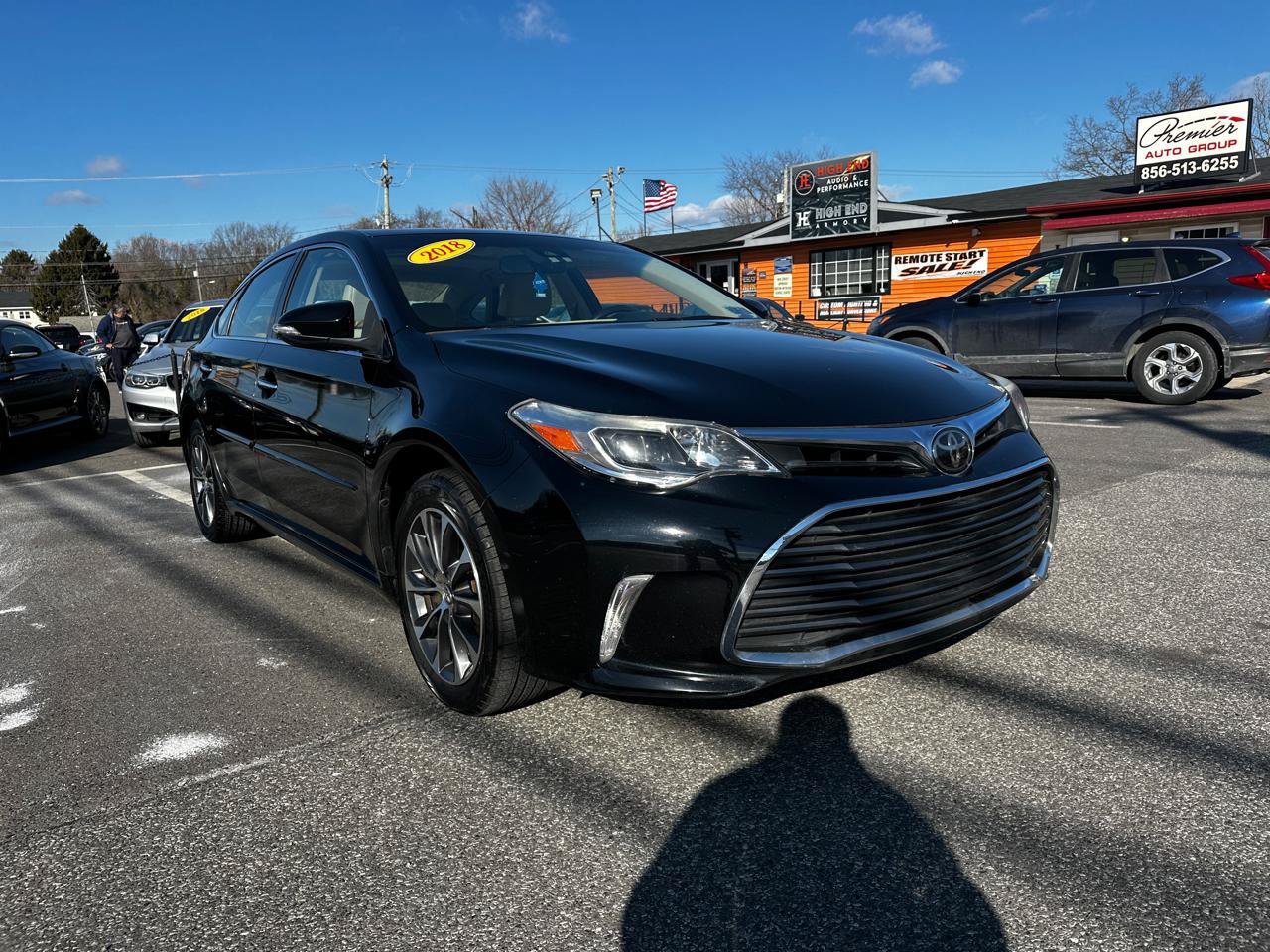 Used 2018 Toyota Avalon XLE Premium w/ All Weather Liner Package FWD image 3