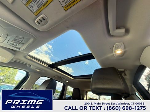 Used 2014 Ford Escape Titanium w/ Equipment Group 401A AWD/4WD image 22