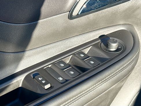 Used 2019 Buick Encore Preferred w/ Safety Package image 8