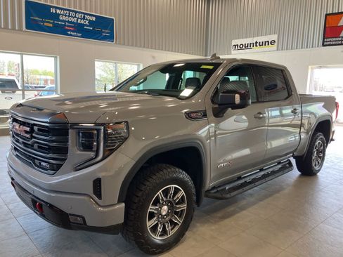 Used 2024 GMC Sierra 1500 AT4 w/ Technology Package AWD/4WD image 1