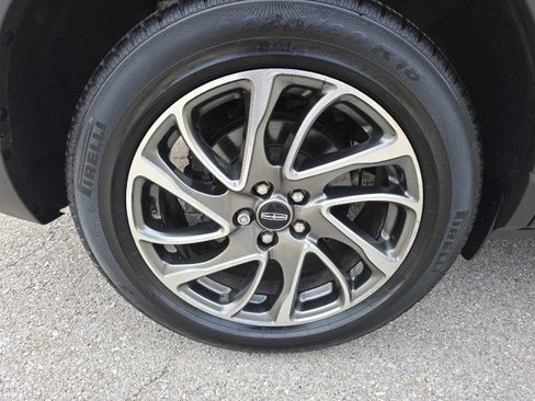 Used 2022 Lincoln Corsair AWD w/ Equipment Group 101A image 13