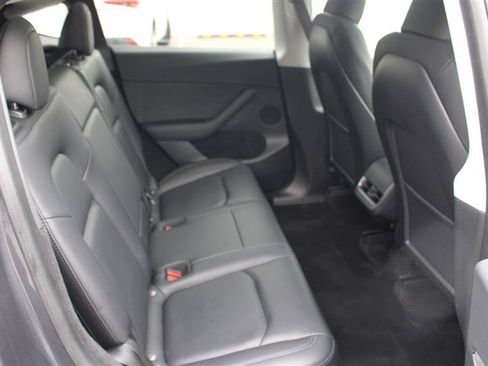 Used 2023 Tesla Model Y Long Range AWD/4WD image 14