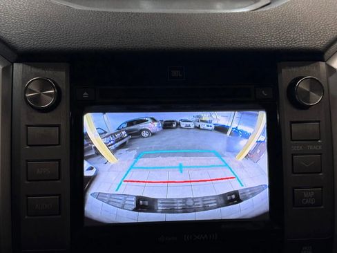 Used 2019 Toyota Tundra Platinum AWD/4WD image 31