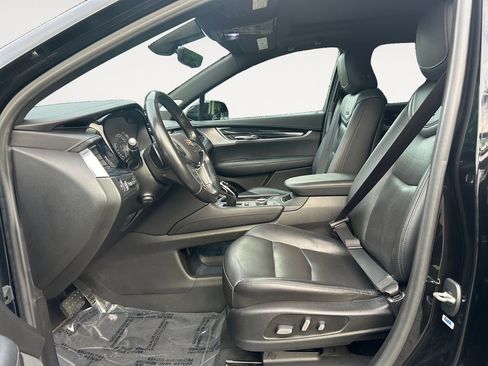 Used 2020 Cadillac XT5 Premium Luxury image 16