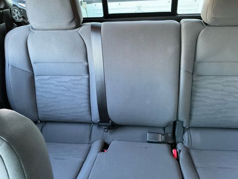 Used 2025 Nissan Frontier S image 18