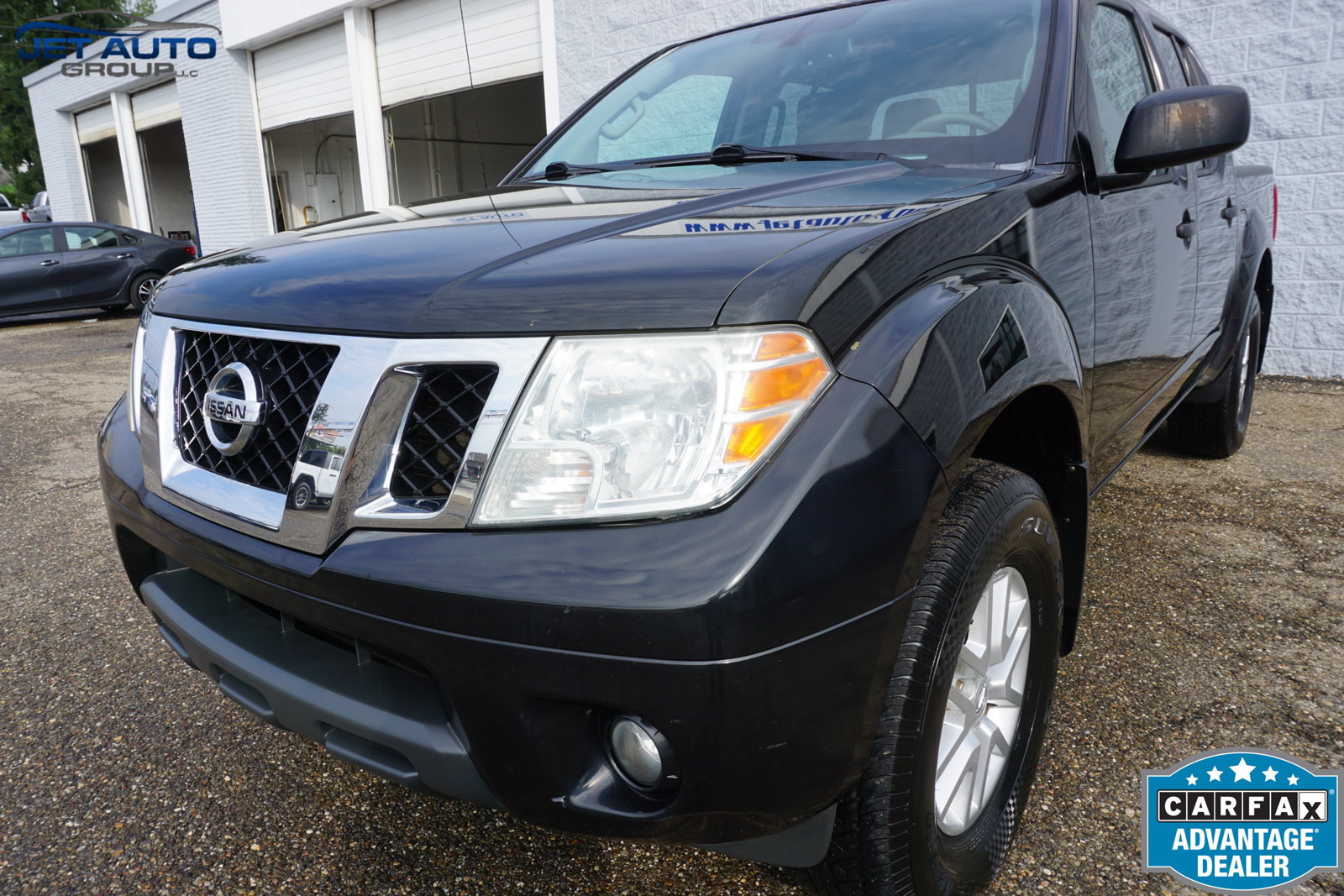 Used 2016 Nissan Frontier SV w/ SV Value Truck Package AWD/4WD image 5