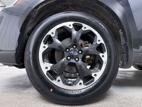 Used 2021 Subaru Crosstrek 2.0i Premium image 14