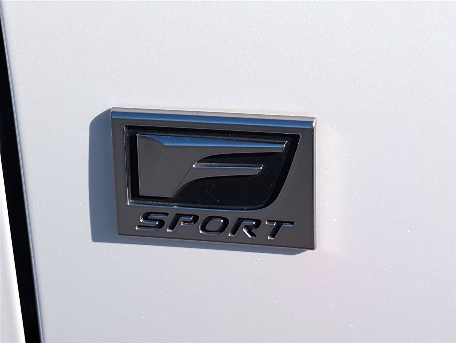 Used 2026 Lexus TX 500h AWD w/ Technology Package image 10