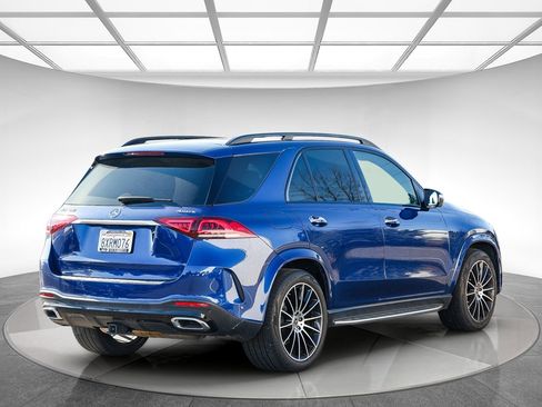 Used 2021 Mercedes-Benz GLE 350 4MATIC image 3