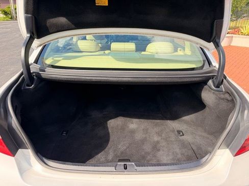 Used 2010 Lexus LS 460 RWD image 22