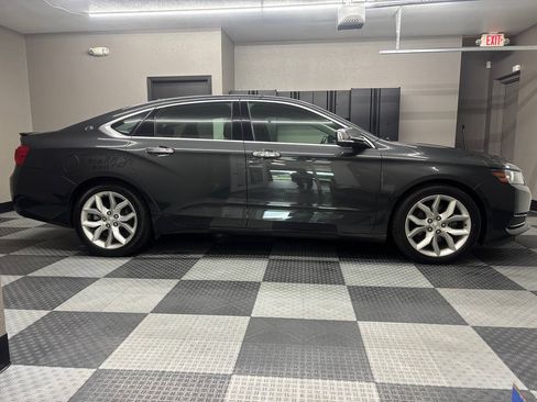 Used 2015 Chevrolet Impala LT FWD image 6