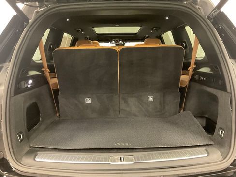 Used 2021 Jeep Grand Cherokee L Summit w/ Luxury Tech Group V AWD/4WD image 39